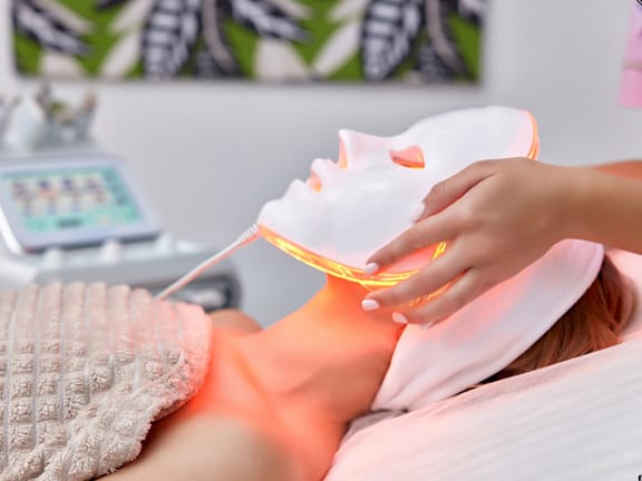 LED Light Therapy hairline definition 2026 01 06t112727.568